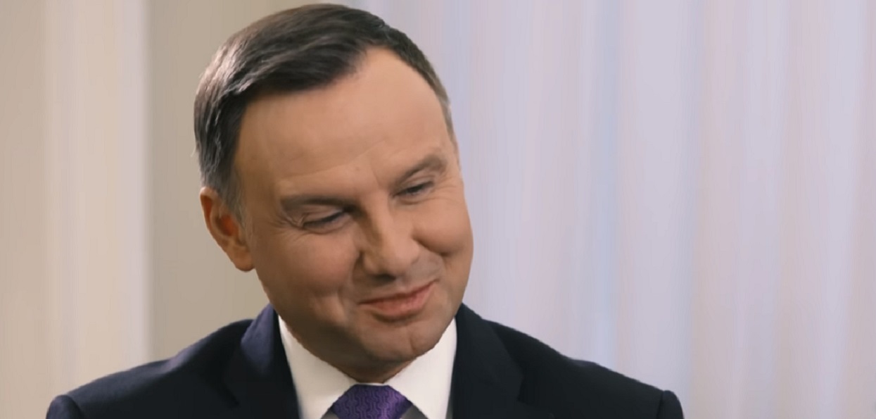 Młody polski ksiądz otrzymał pomoc od papieża Franciszka. Andrzej Duda pojawił się na jego urodzinach